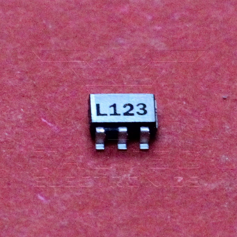 SP6641BEK-3.3/TR